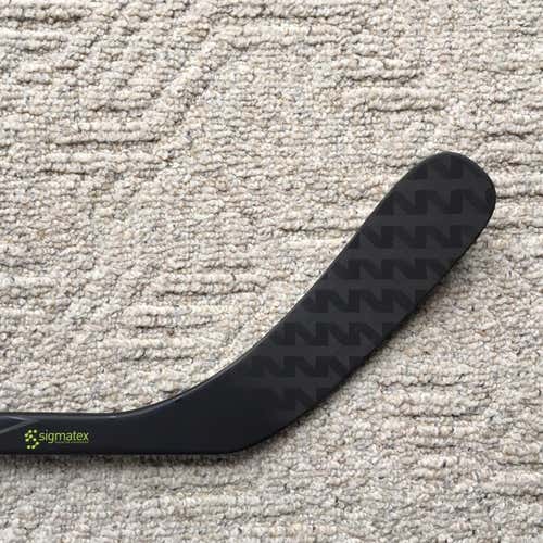 Senior RibCor Trigger2 PMT UW BADGERS Hockey Stick Pro Stock
