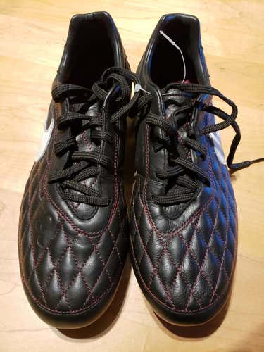 Black New Unisex Molded Cleats 9.0  NIKE RONALDINHO JR FG Cleats