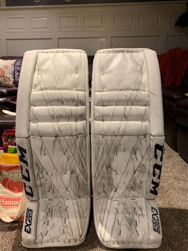 White Senior 34" Extreme Flex lll Goalie Leg Pads