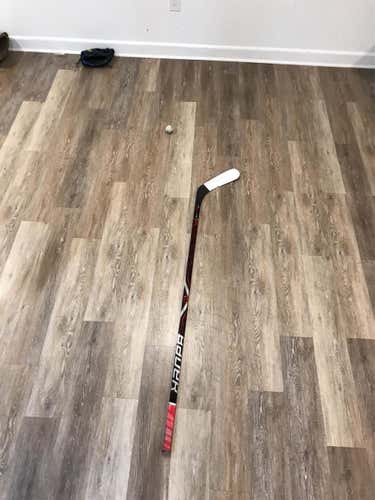Intermediate Vapor 1X Lite Hockey Stick Mid