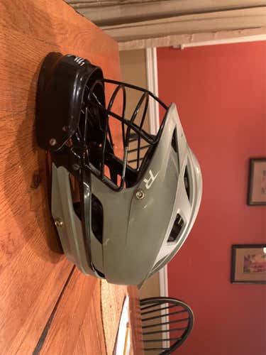 Gray Adult Goalie R Helmet