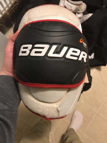 Bauer 1X knee guards Jr