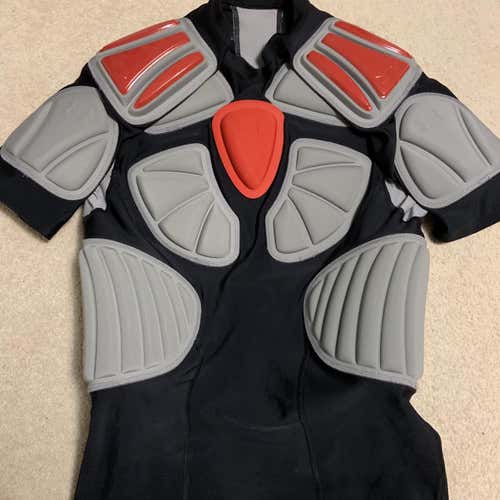 Black New Large Under Armour Shoulder Pads