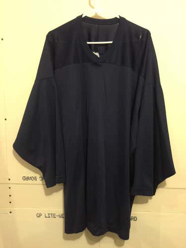 BLUE Extra Large BLANK CCM  PRACTICE Jersey