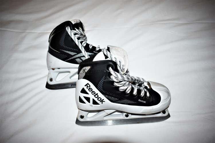 Reebok 12k Hockey Skates Junior Size 13D - Top Condition