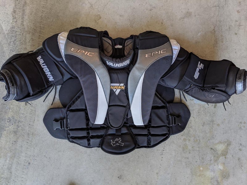 Vaughn Epic 8000 Goalie Chest Protector Pro Stock Senior Medium