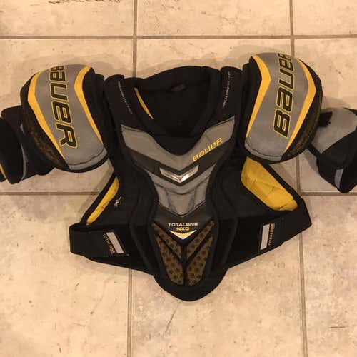 Bauer Supreme TotalOne NXG Shoulder Pads - GOOD CONDITION