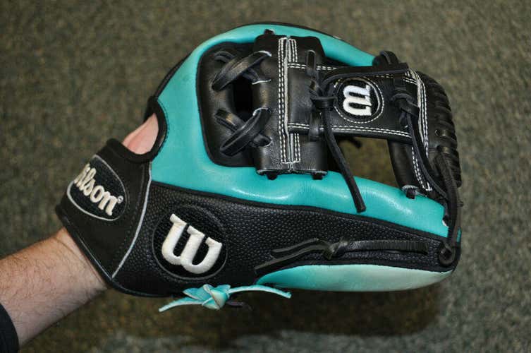 Wilson A2000 RHT WTA20RB17 RC22 GM 11.5 Robinson Cano Pro Baseball Infield Glove