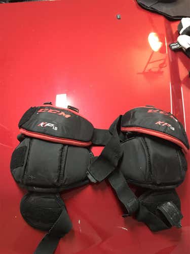 CCM Knee Pads Junior