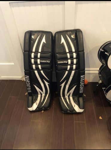 Black Vaughn 35+2 Vaughn V4 7600 Goalie Leg Pads