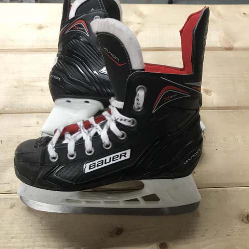 (Size 3R Jr.) Bauer Vapor X300 Hockey Skates