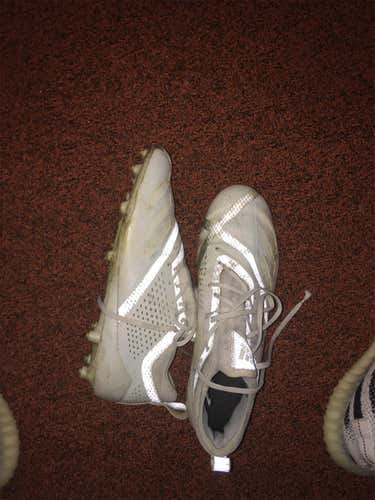 White Unisex Men's 10.5 (W 11.5) Adidas Cleats