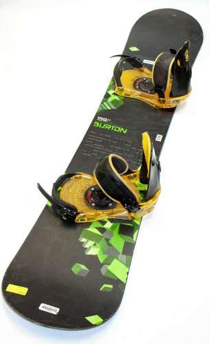 Used Mens Burton Cruzer Snowboard & Burton Progression Bindings 159CM Wide No Trades