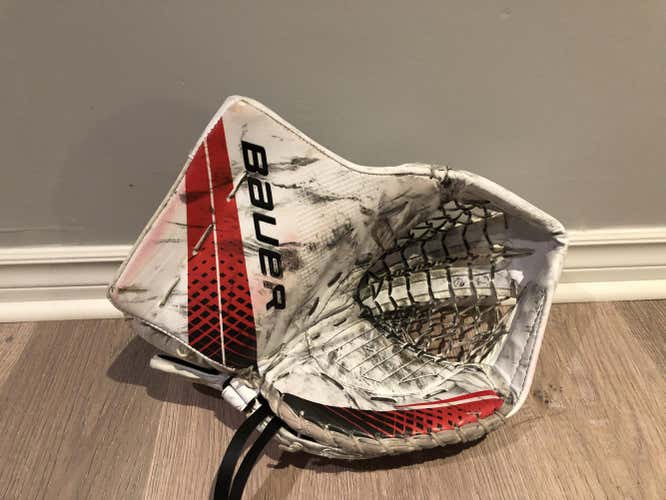 Bauer Supreme 1S (1X Skinned) Regular Pro Stock Glove