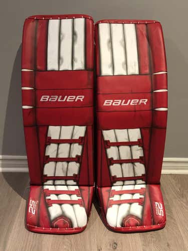 Like New Senior XL Bauer Supreme 2S Pro Goalie Leg Pads