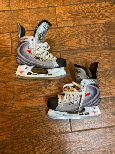 Bauer Pro Stock Vapor XXXX Hockey Skates Size 8.5 EE