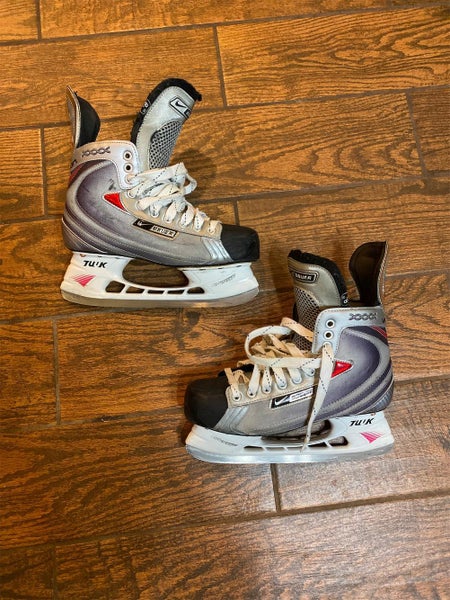 Bauer Pro Stock Vapor XXXX Hockey Skates Size 8.5 EE