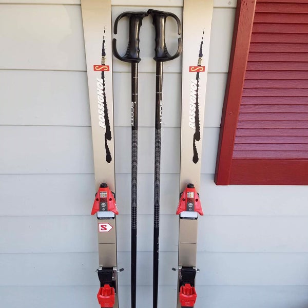Vintage Rossignol Sport Series 550 w/ Salomon 447 Bindings & Poles