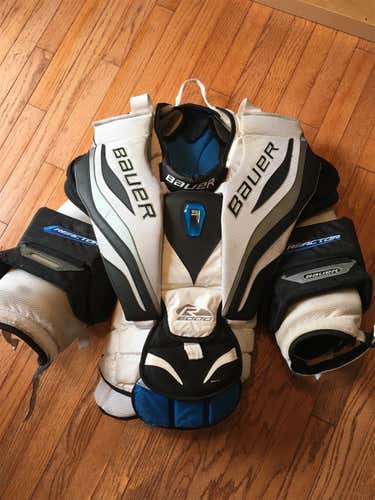 Bauer R6000 Chest Protector Senior Medium