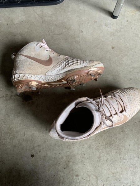 White Adult Men's Men's 10.5 (W 11.5) Metal Cleats Nike High Top