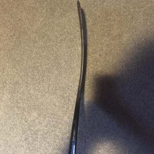 Intermediate Supreme 1S Hockey Stick Mid Pro Stock