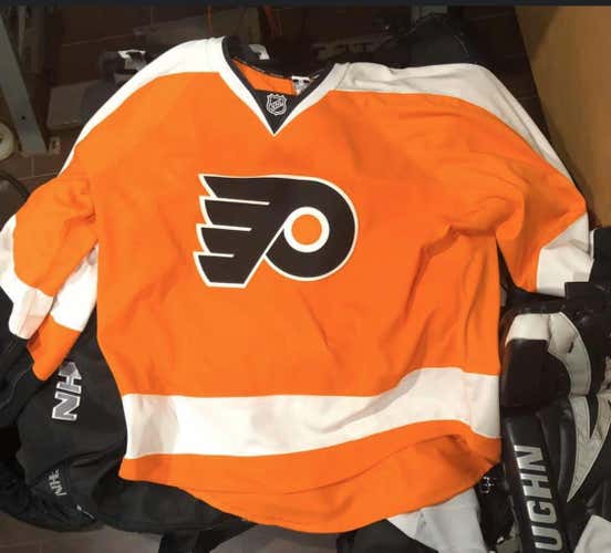 Brand New Authentic Canadian Made 58G (goalie cut) Reebok Jersey Pro Stock