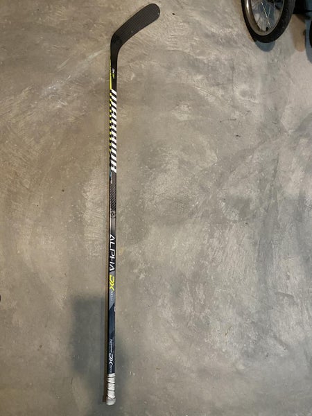 Senior Warrior Right Handed Alpha DX Pro Team Hockey Stick Mid Pro Stock