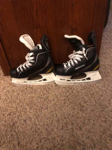 Junior Supreme One20 Hockey Skates D&R (Regular)  Size 3