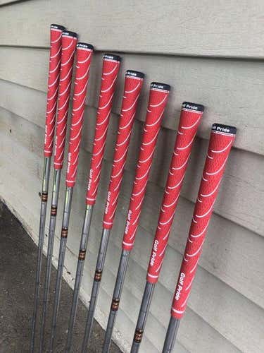 New Men's Right Handed Iron Set Regular Flex Steel Shaft