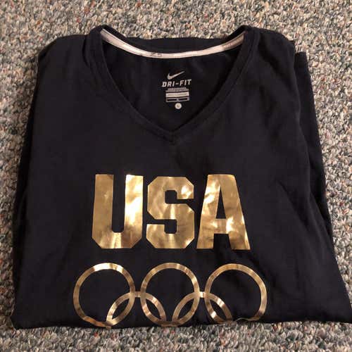 Women’s Team USA Nike Shirt