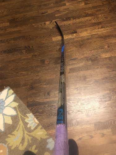 Senior Nexus 1N Hockey Stick Mid