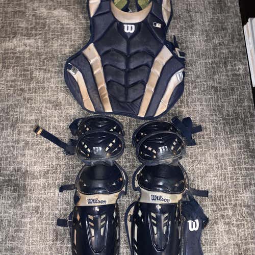 Adult Navy Wilson Catchers Chest Protector And Leg Guards