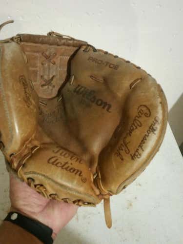 Vintage Wilson Carlton Fisk Signature Approved Catchers Mitt