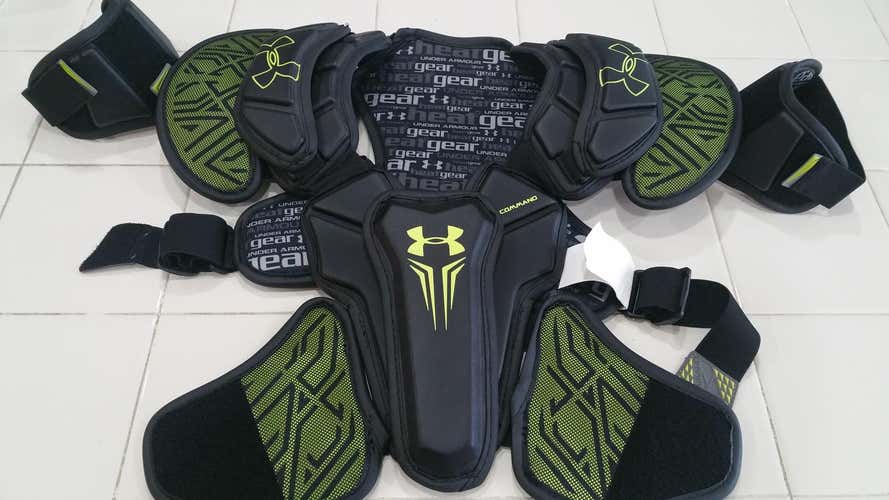 New Large Under Armour Shoulder Pads