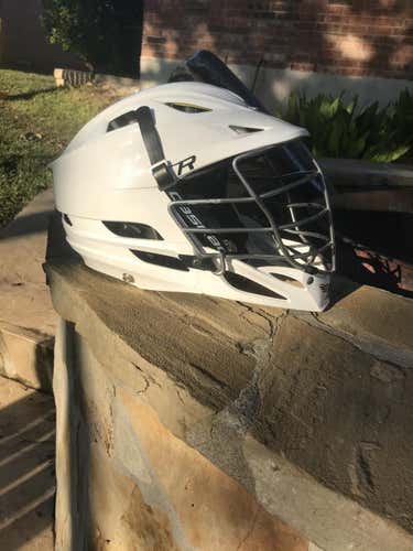 White Adult Player Cascade R Helmet