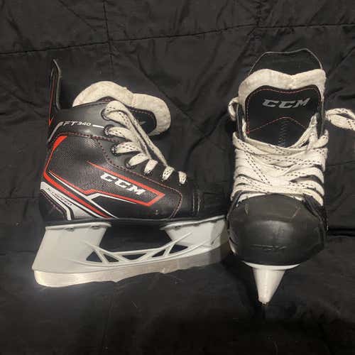 12Y JetSpeed FT340 Hockey Skates D&R (Regular)