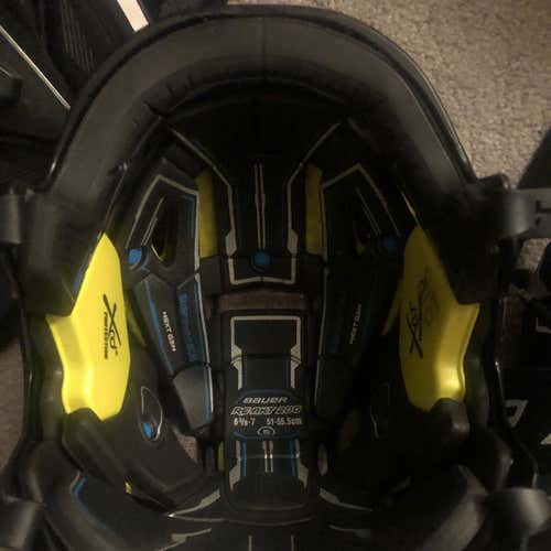 Black Small Bauer Re-Akt 200 Helmet