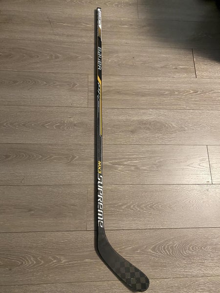 Junior Bauer Left Handed Supreme MX3 Hockey Stick Mid - Left Kane P88