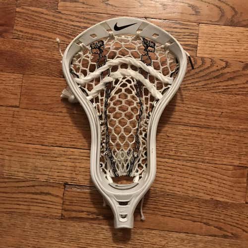 Nike Lakota Head