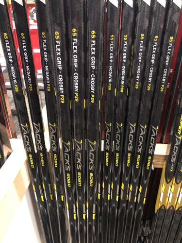 New Intermediate CCM Right Handed Tacks 9080 Hockey Stick. p29. 65 flex.