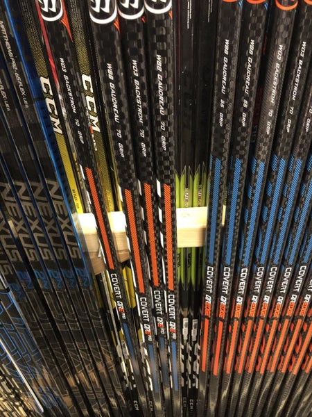 New Intermediate Warrior Right Handed Covert QRE Pro Hockey Stick. w88. 70 flex.
