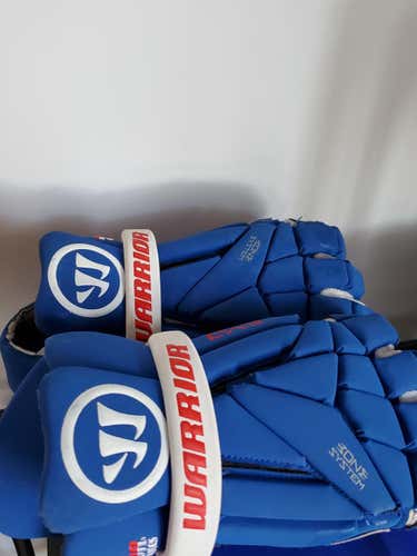 Warrior Evo all-American gloves