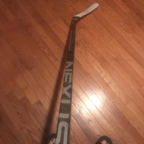 Senior Right Handed Hockey Stick Toe