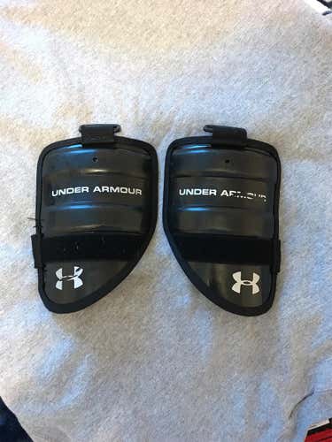 Large Under Armour Arm Pads