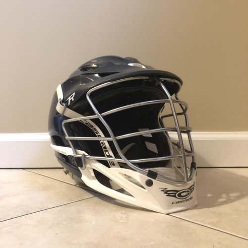 Navy Blue and White Cascade R