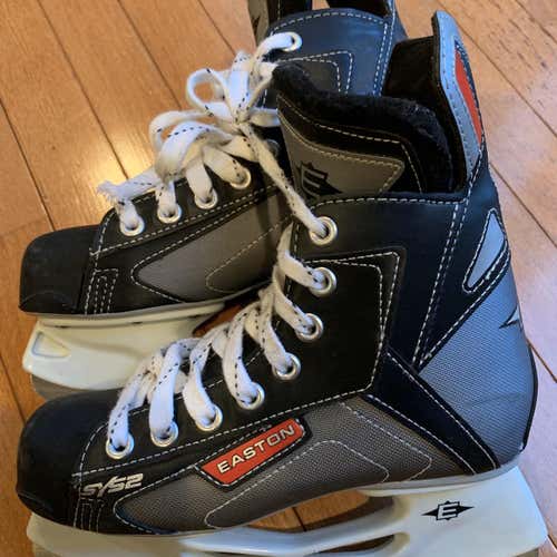 Youth Easton Hockey Skates D&R (Regular) Size 4