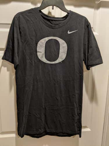 Black Adult Men's Medium Nike Shirt