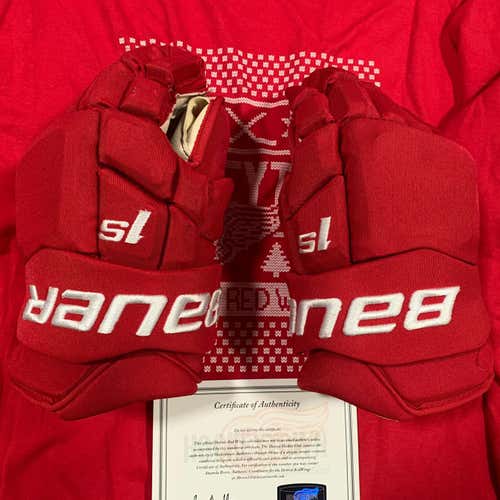 NHL Game used Pro Stock Bauer Supreme 1S hockey Gloves Detroit Red Wings 14" COA
