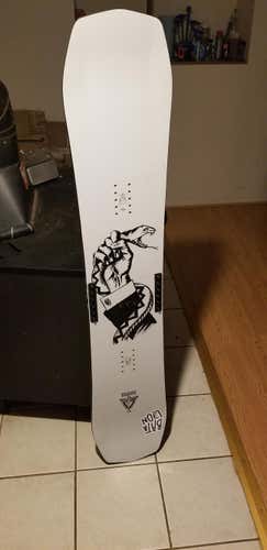 Men's Burton Snowboard Freestyle Without Bindings Soft Flex True Twin