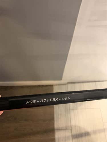 Left Handed Senior Vapor FlyLite Hockey Stick Mid